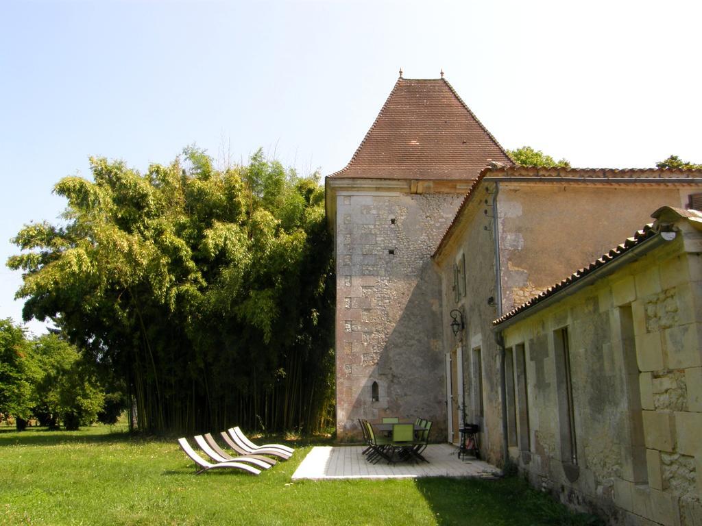 Chateau de Puyrigaud Bed & Breakfast Leoville Bagian luar foto