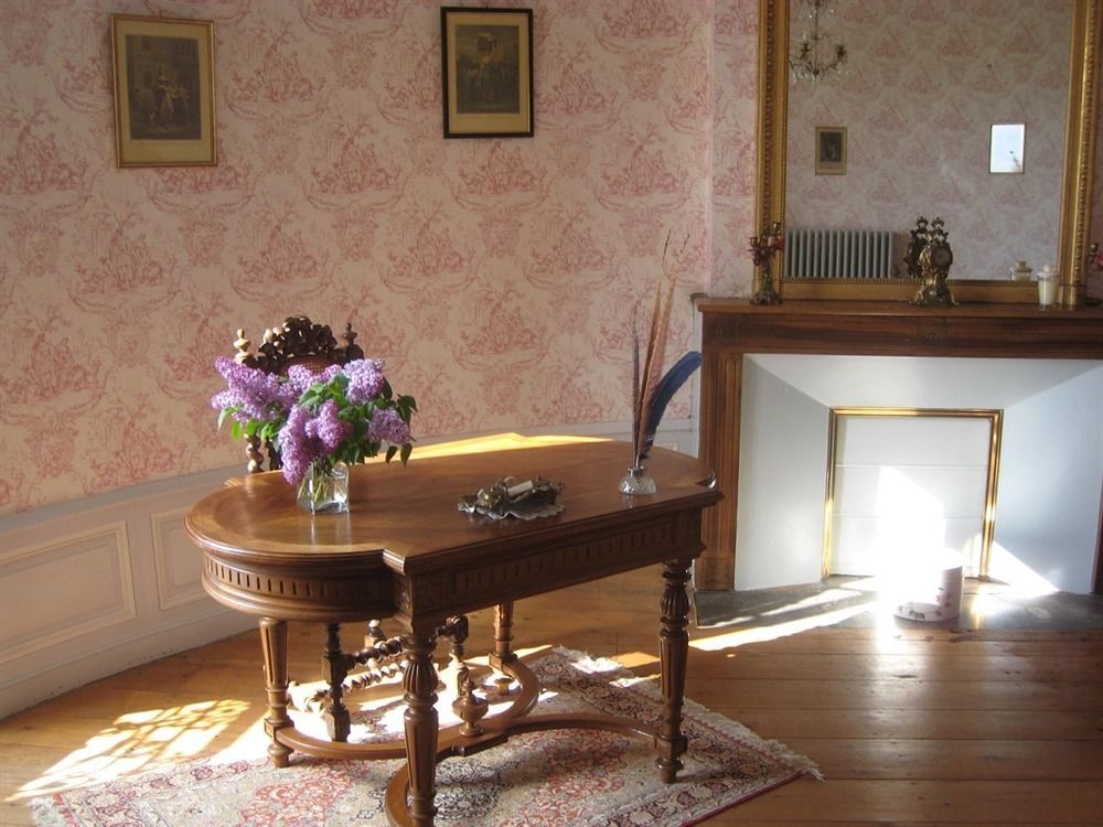 Chateau de Puyrigaud Bed & Breakfast Leoville Bagian luar foto
